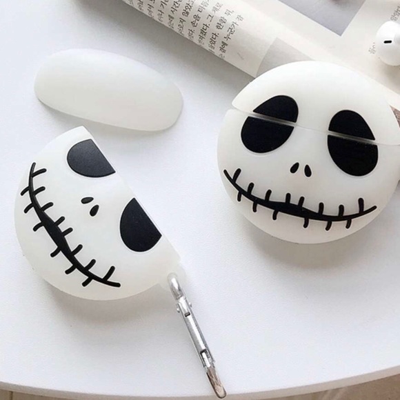 Any 2/$20 Glowing Air Pods Jack Skellington Case - Picture 4 of 8